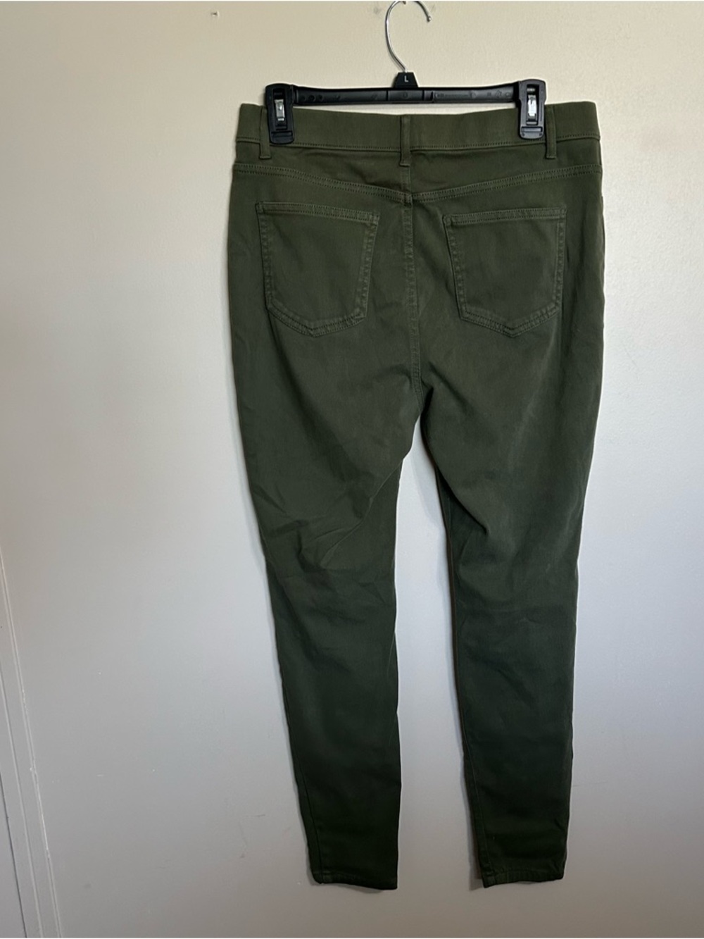 ❤️5 FOR $25❤️Olive Green Ponte Knit Jeggings Pants Size L 12-14 Stretch Casual - Picture 3 of 9